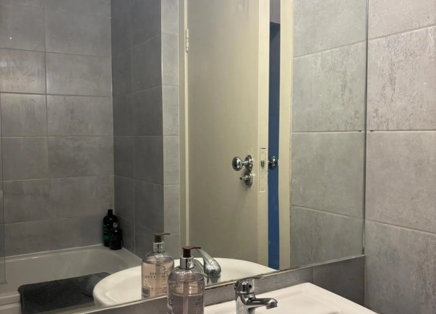 Stylish Dublin 4 One Bedroom Apt 0*,
